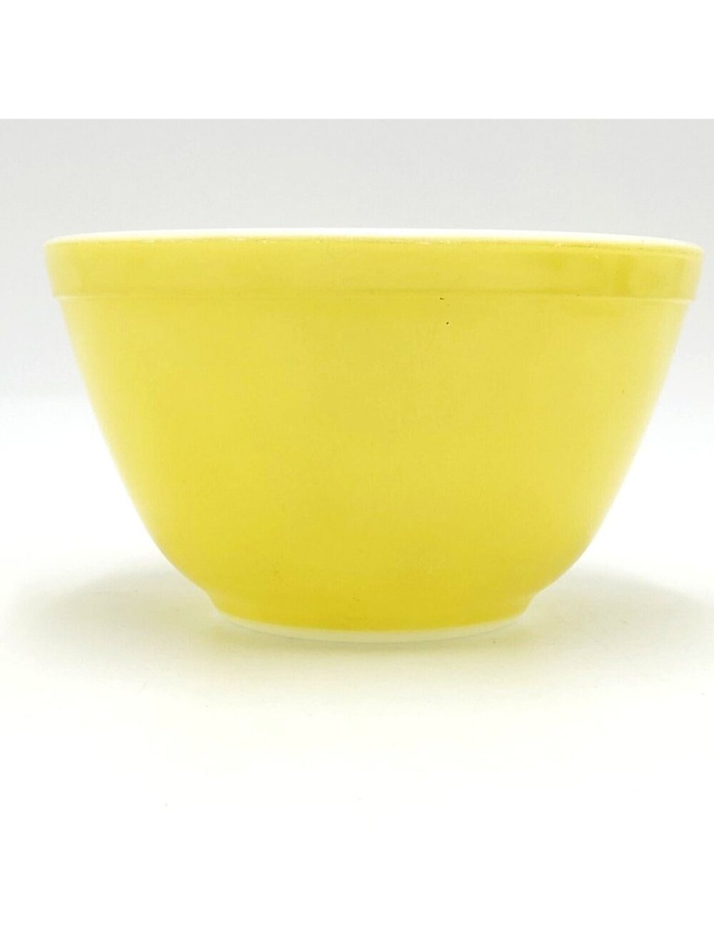 PYREX Mixing Bowl-Model 401- 1.5 Pint -Primary Yellow